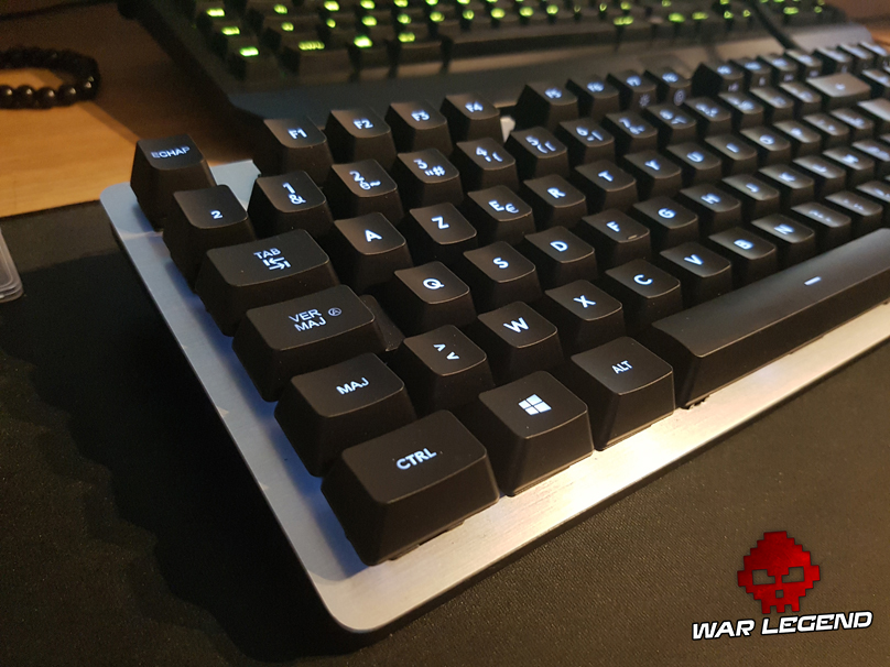 Test Logitech G413 Silver