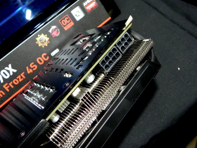 MSI-Radeon-R9-290X-Twin-Frozr-4S-OC-Gaming_2-635x476