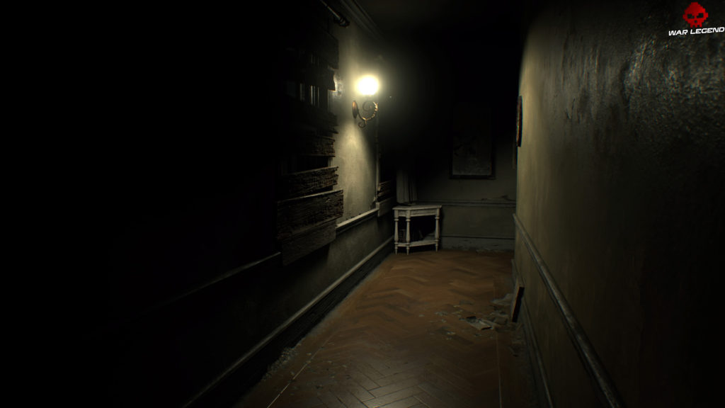 Solution Resident Evil 7 Biohazard - Chapitre 2 meuble blanc dans un coin de couloir