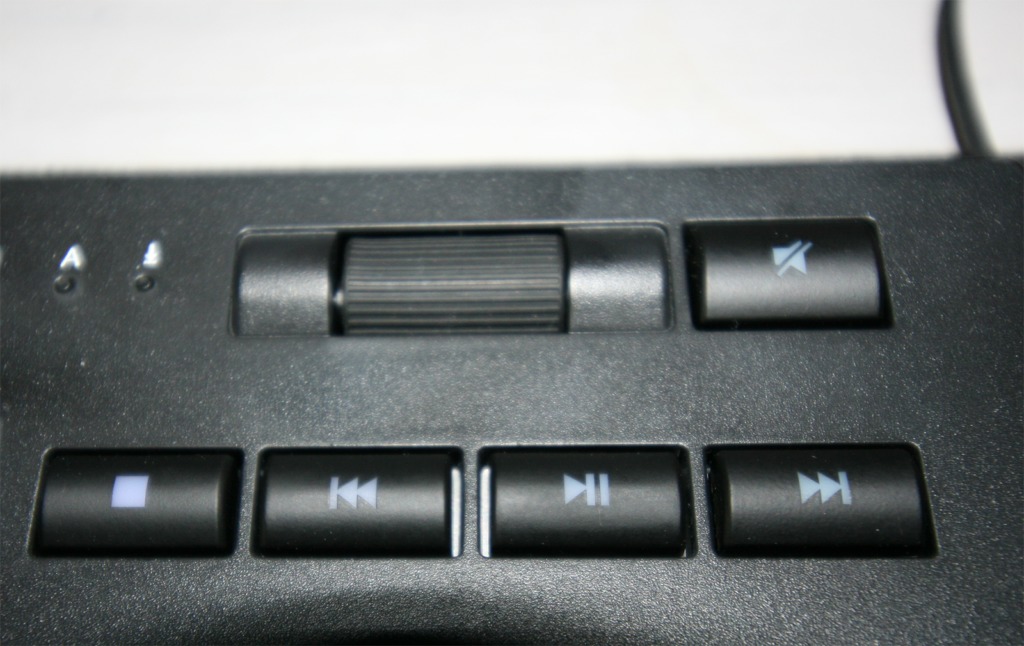 Les touches multimédia du X1 RGB de Thermaltake