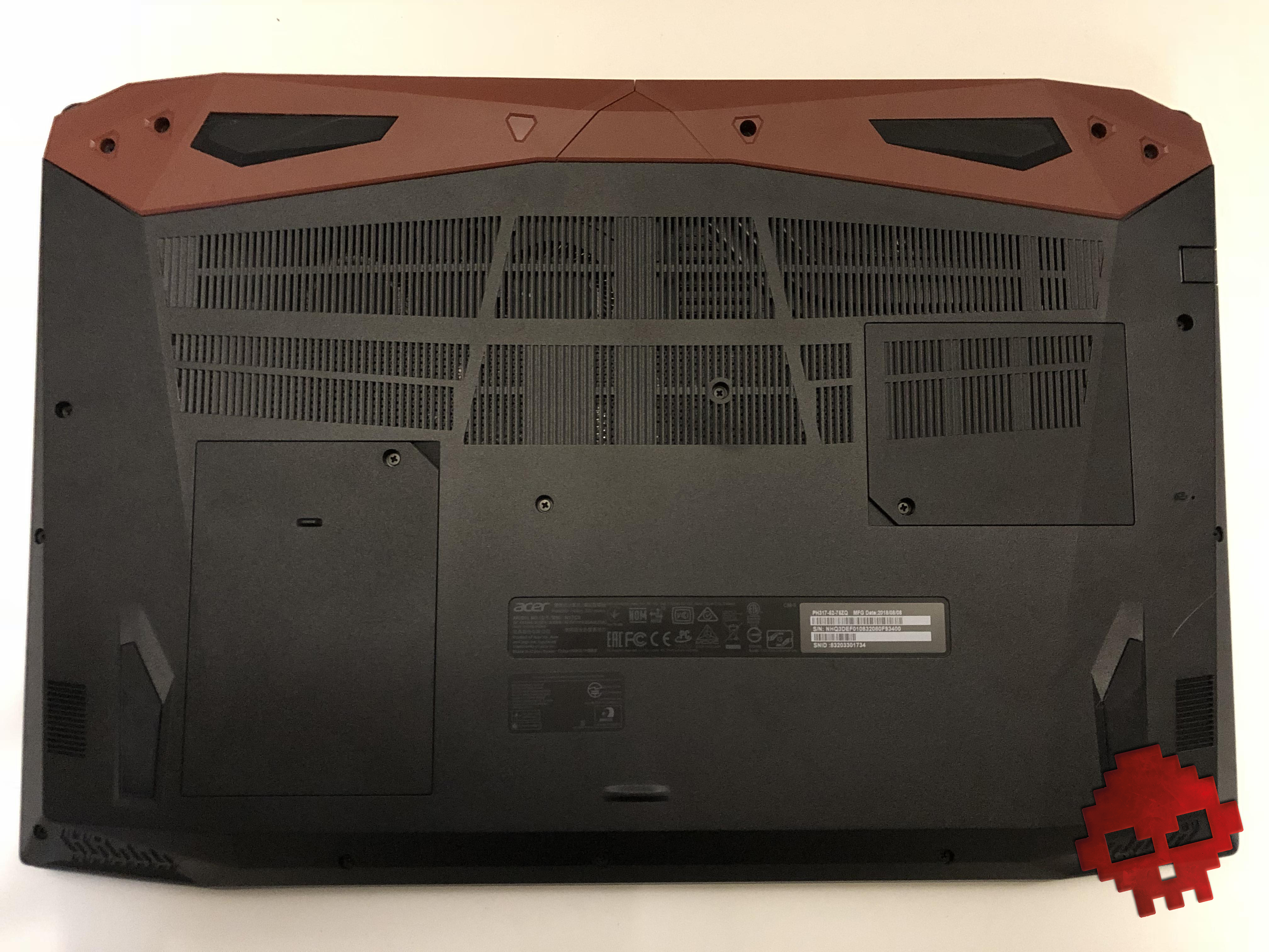 Predator Helios 300 Dessous