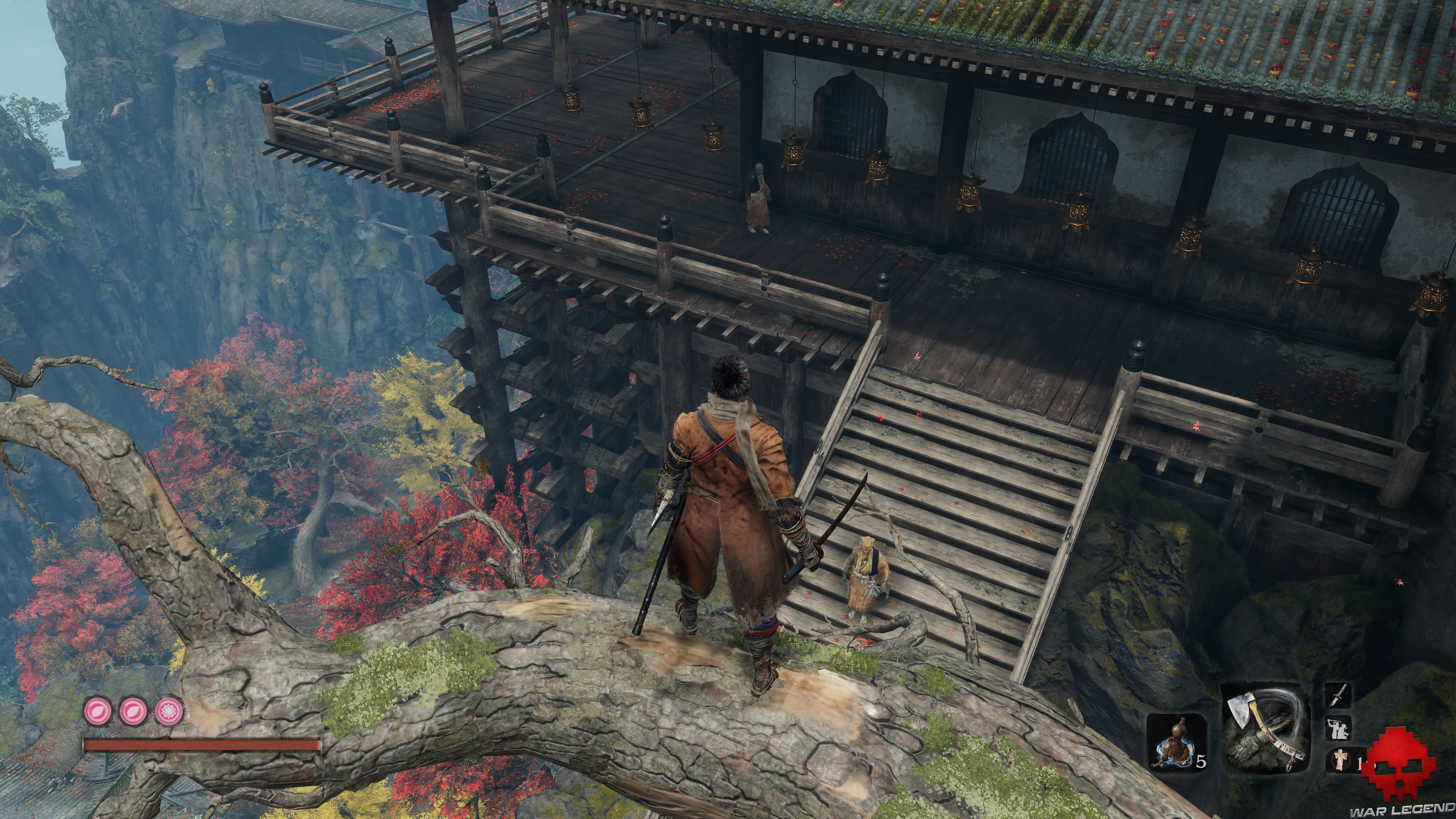 sekiro au-dessus d'un escalier
