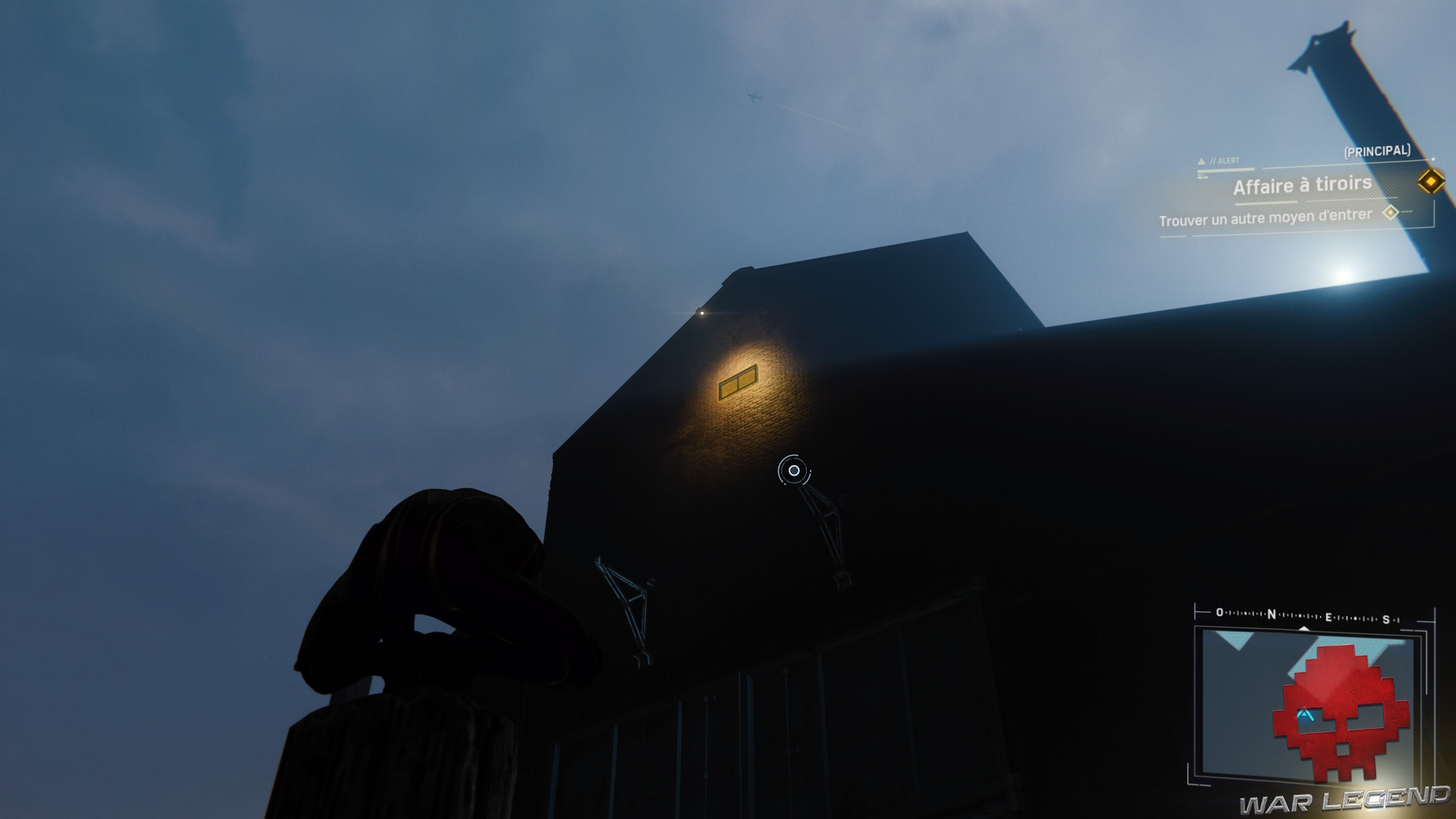 une grille d'aération en hauteur