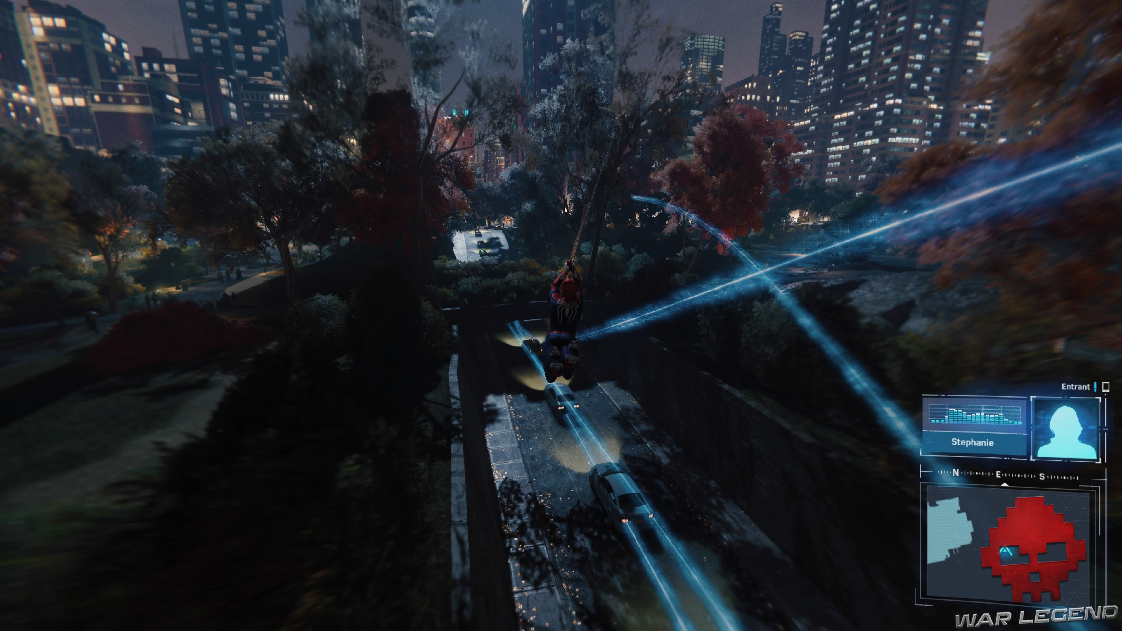 Spiderman virvolte pour suivre le pigeon