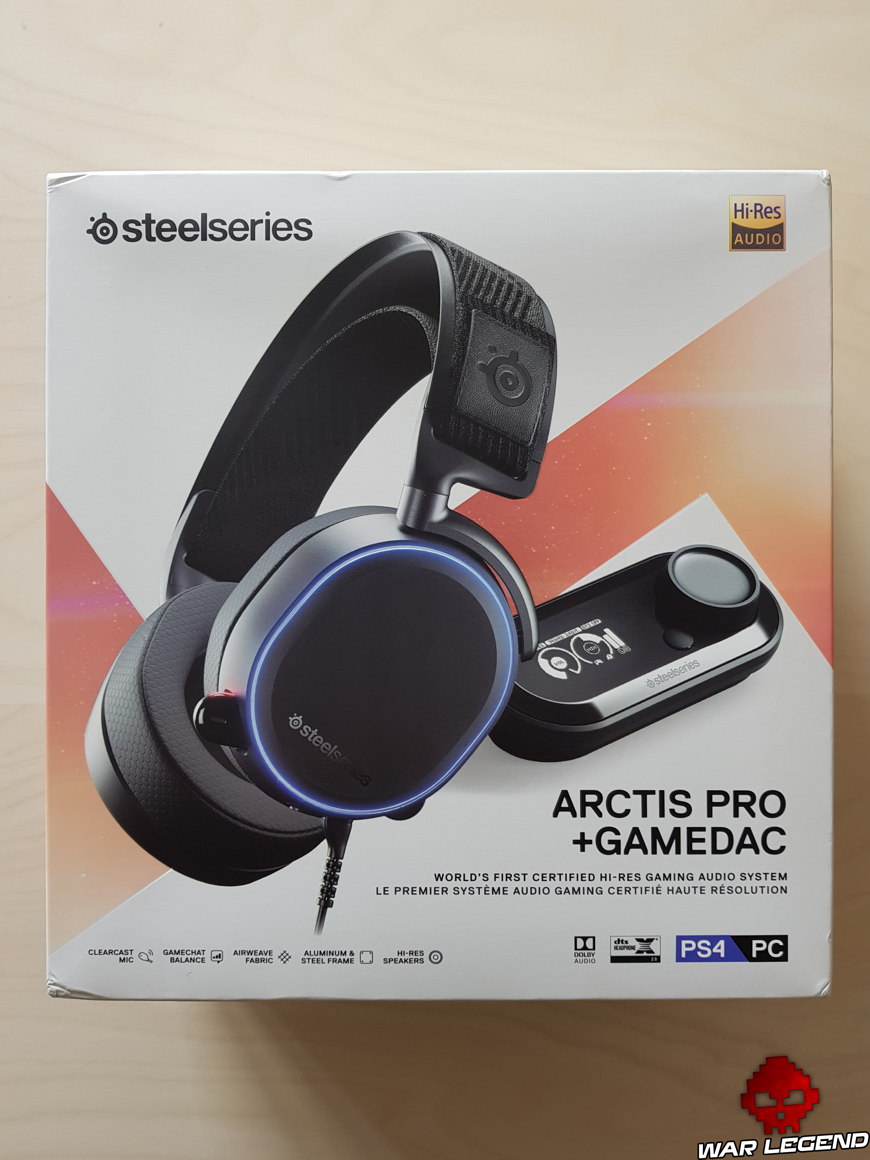 SteelSeries Arctis Pro boîte face avant