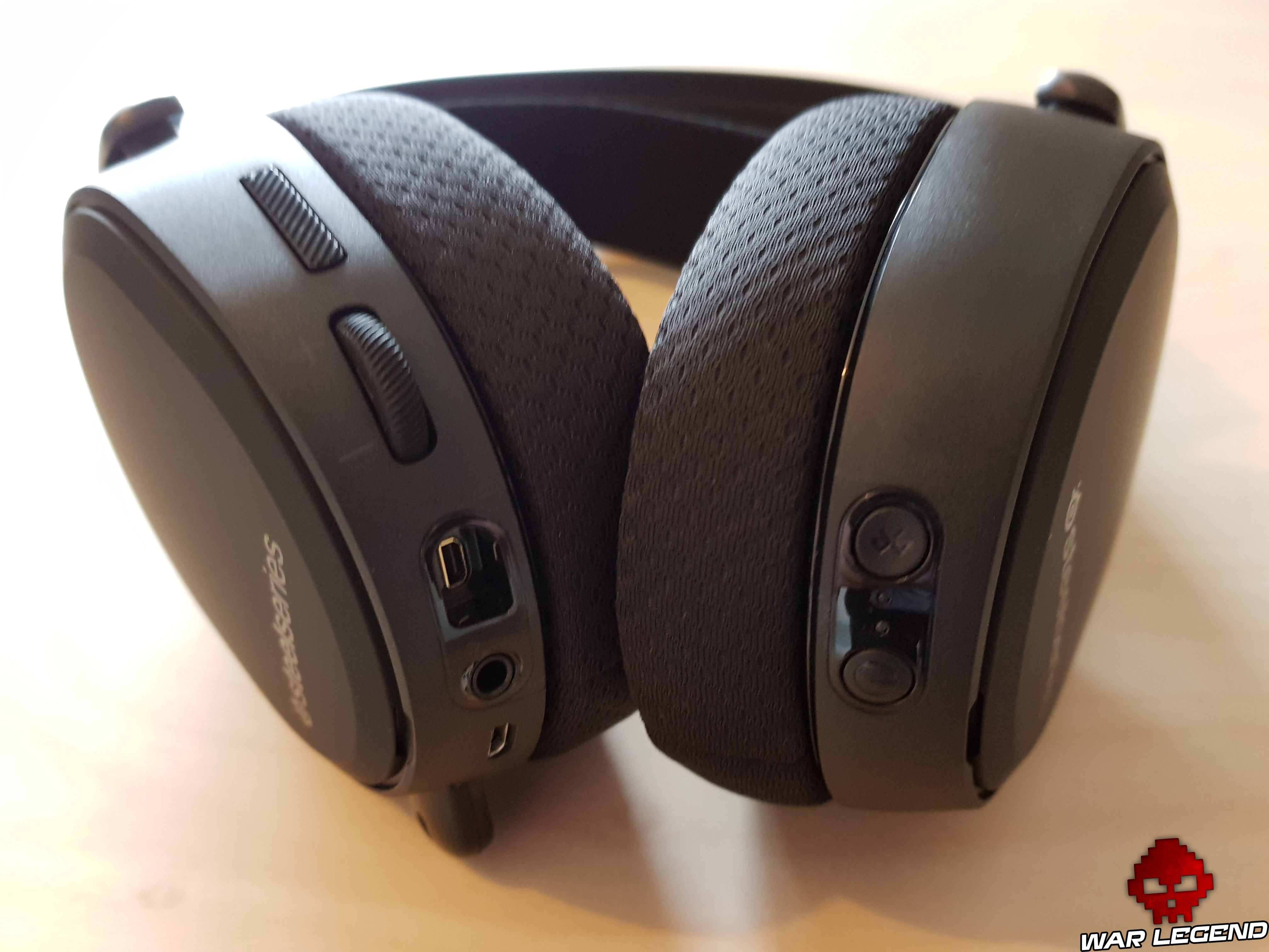 SteelSeries Arctis Pro Wireless vue dessous