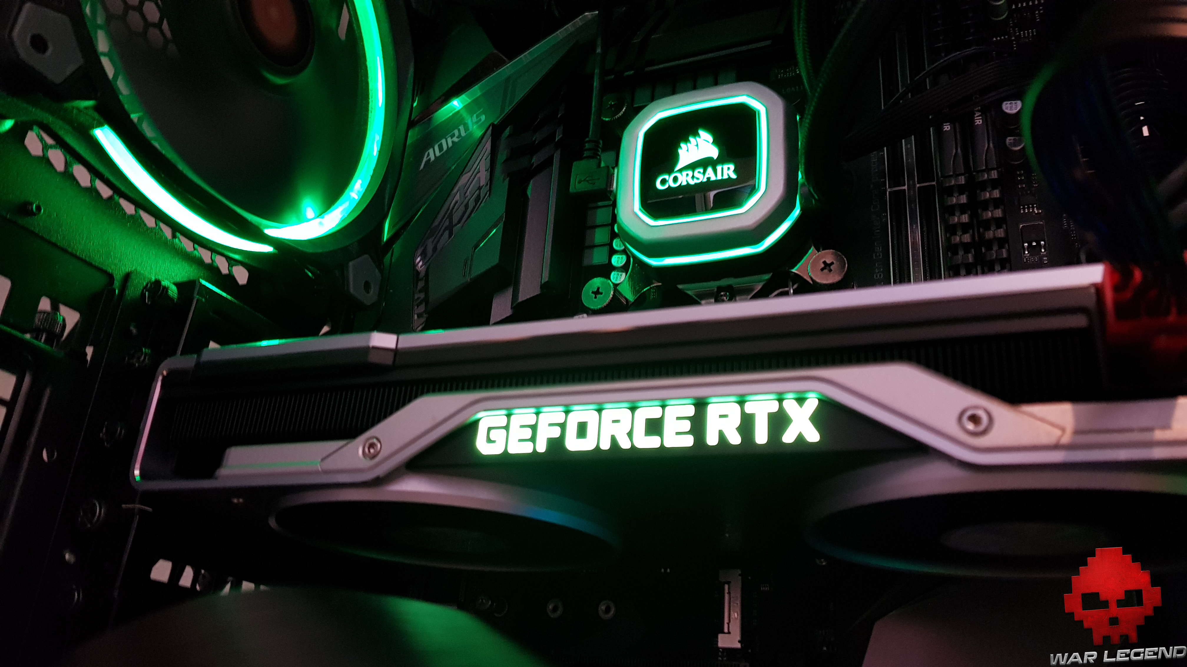 Test Nvidia GeForce RTX 2080 vue latérale dans config