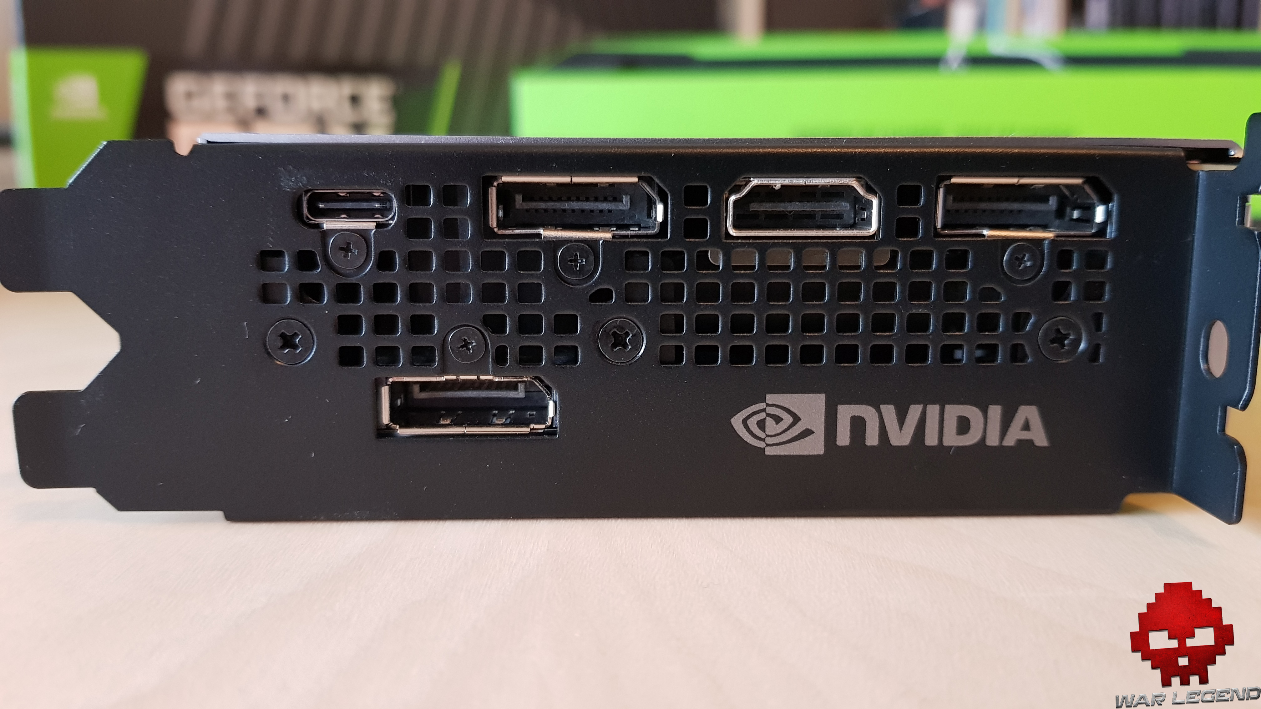 Test Nvidia GeForce RTX 2080 connectique