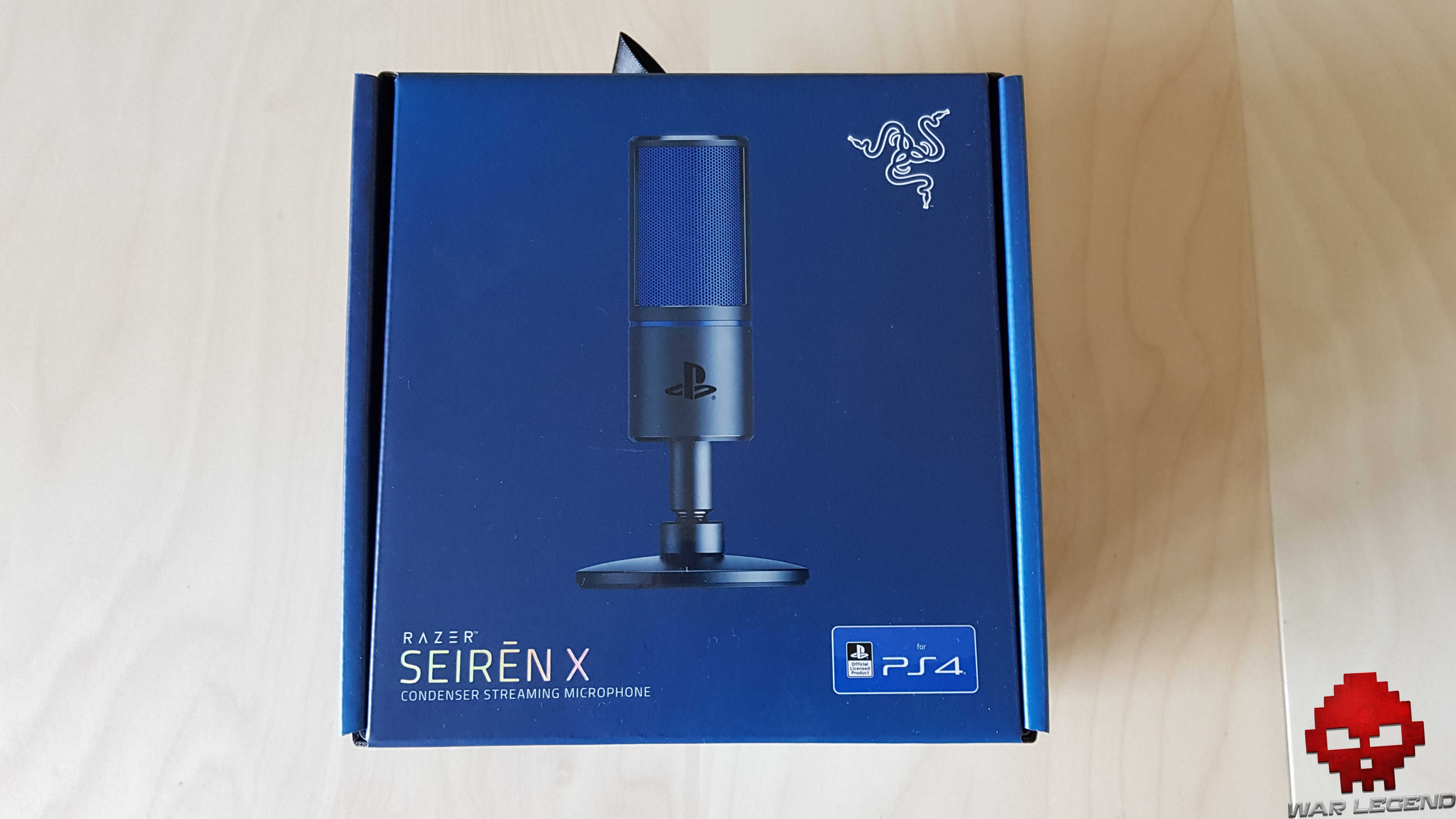 Test Razer Seiren X boîte face avant