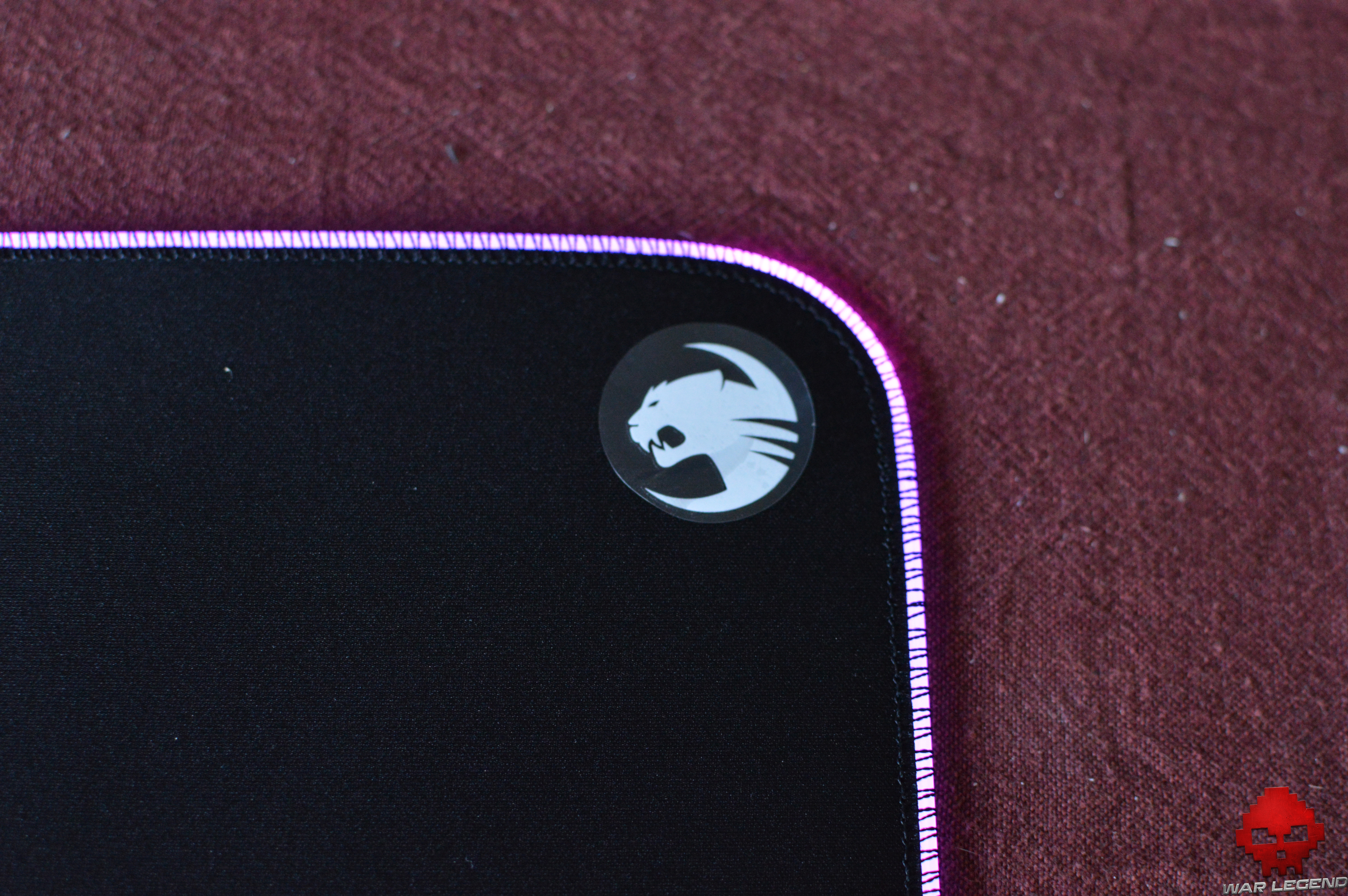 Test Roccat Sense AIMO ruban LED cousu