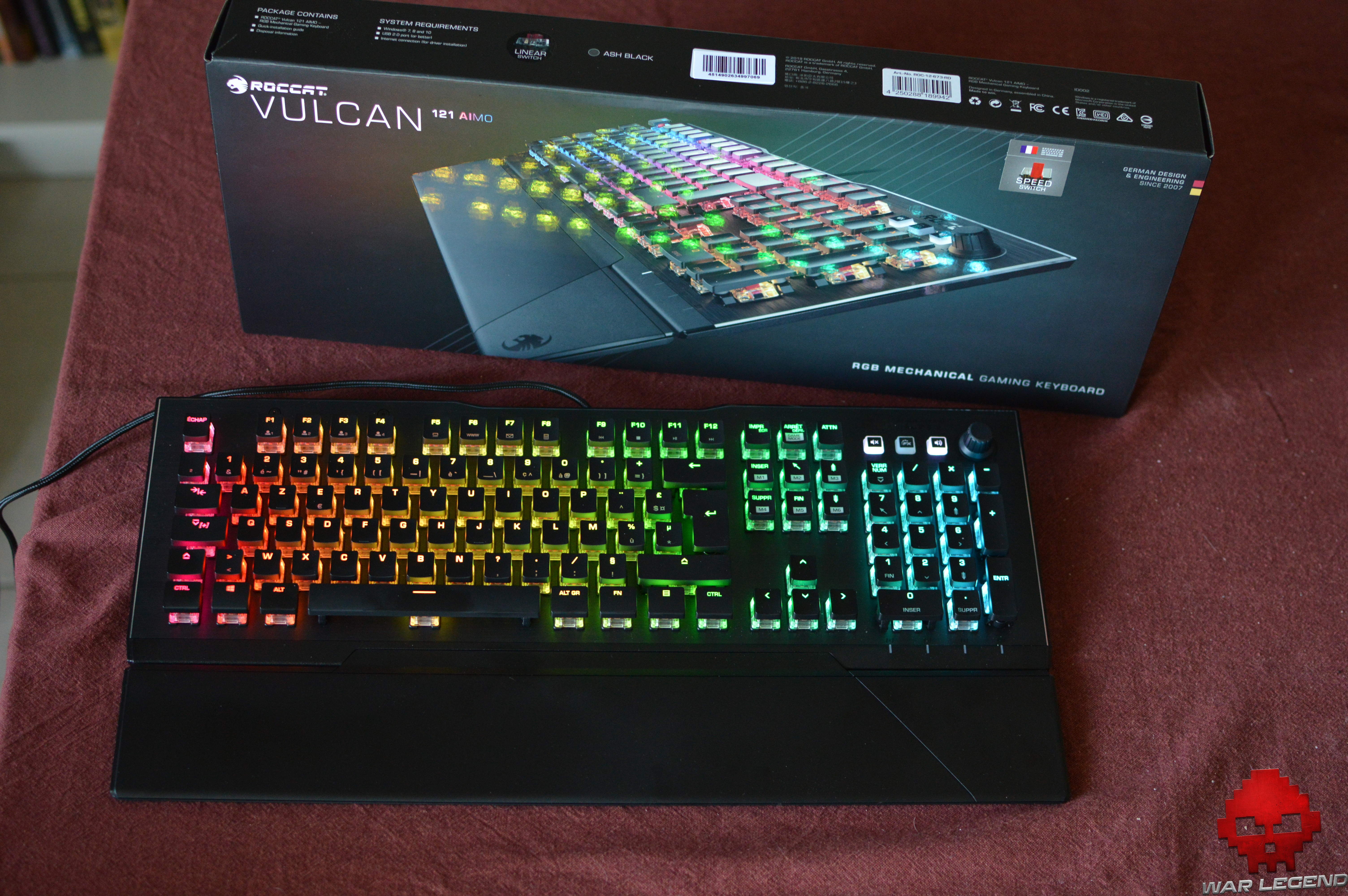 Test Roccat Vulcan 121 AIMO vue aérienne