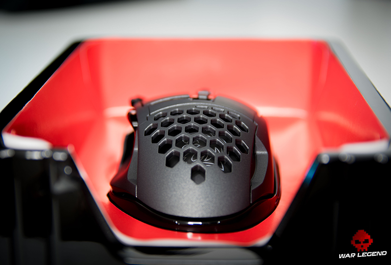 Thermaltake Ventus Z grille ventilation 