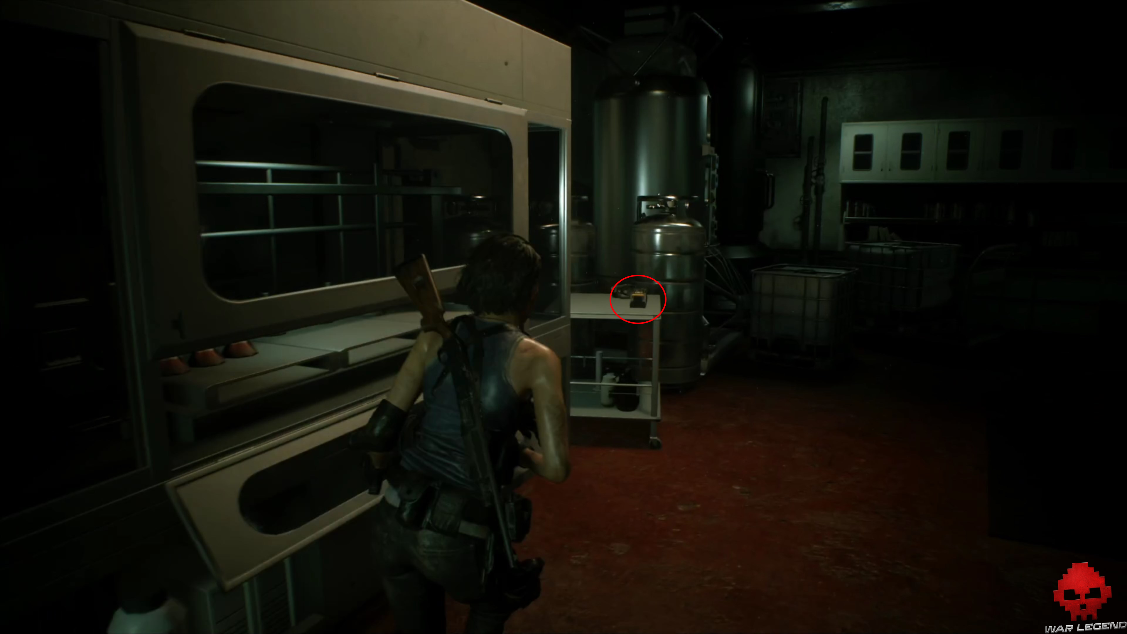 resident evil 3 - batterie posée sur un meuble