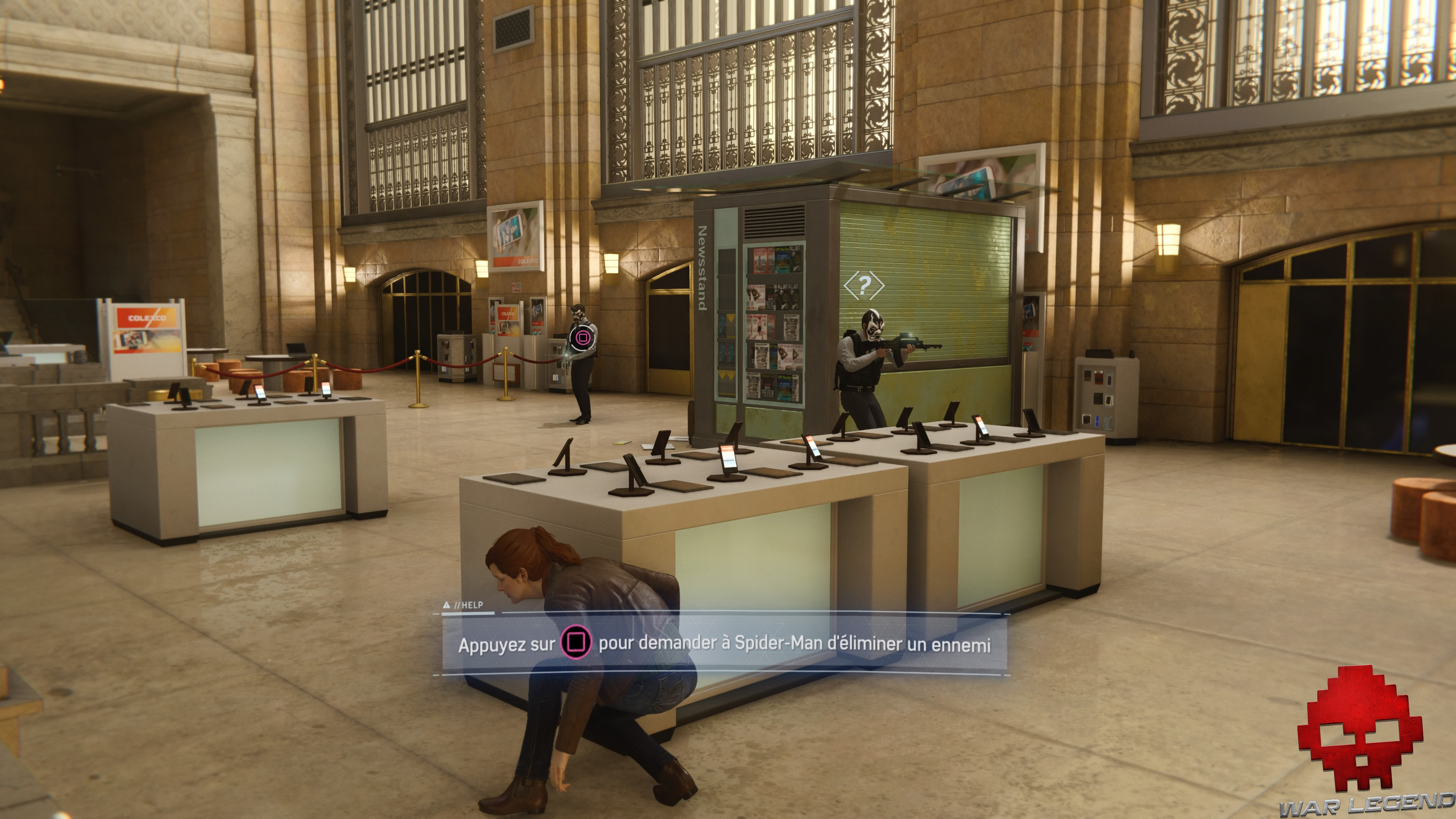 solution spider-man le fugitif - MJ cachée derrière présentoir