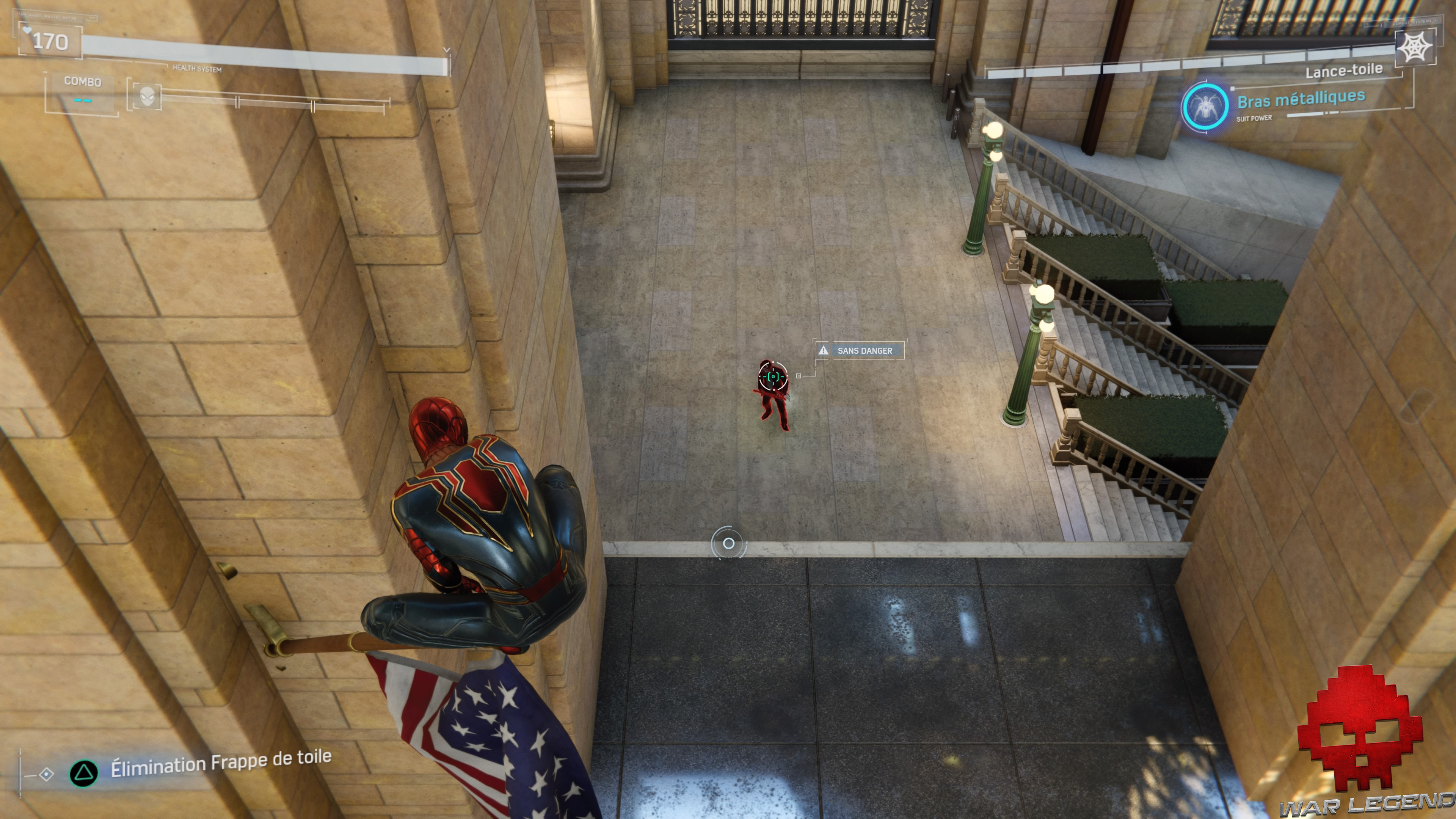 solution spider-man le fugitif - Spider-Man surplombe un ennemi